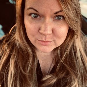 Meet your Posher, Kari